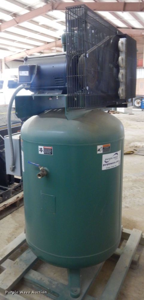 image for item DJ2016 Champion VR10-12 air compressor