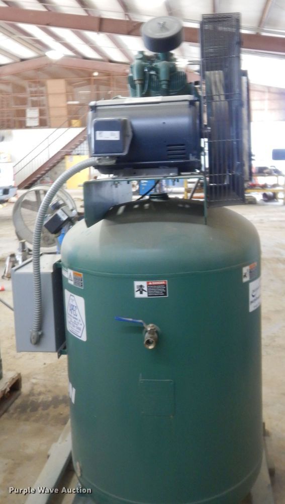 image for item DJ2016 Champion VR10-12 air compressor