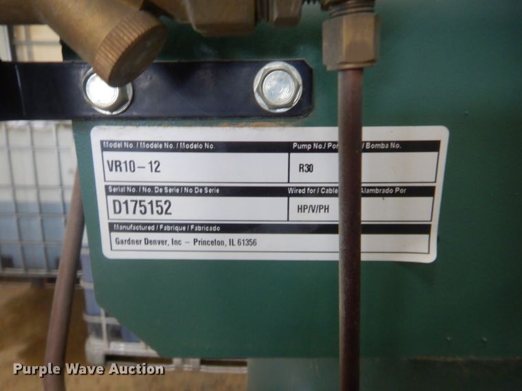 image for item DJ2016 Champion VR10-12 air compressor