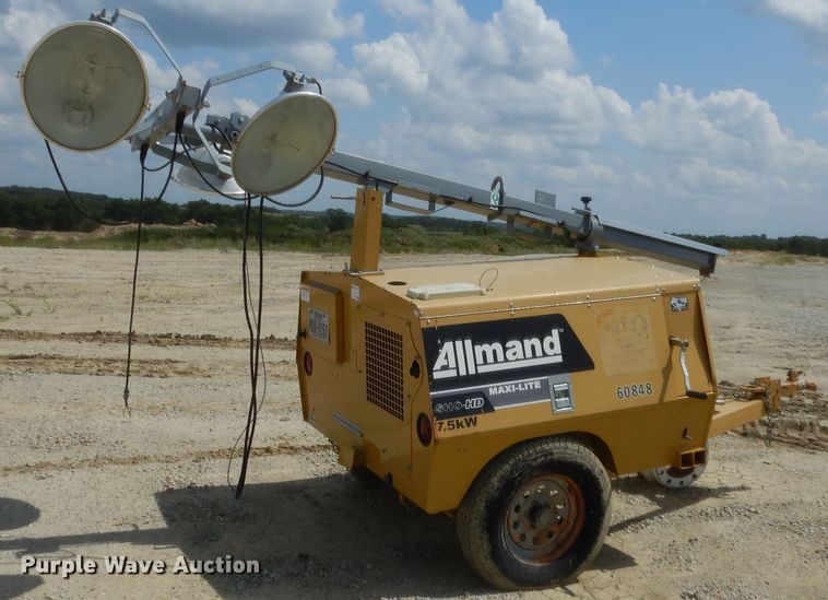 image for item DJ2021 2013 Allmand Maxi-Lite II  light plant