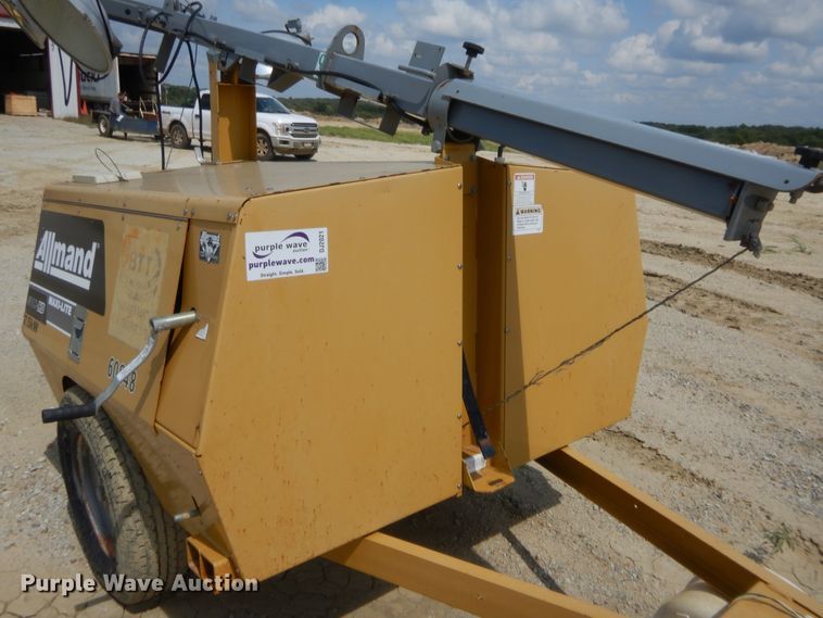 image for item DJ2021 2013 Allmand Maxi-Lite II  light plant