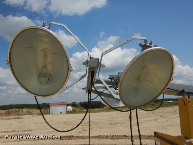 image for item DJ2021 2013 Allmand Maxi-Lite II  light plant