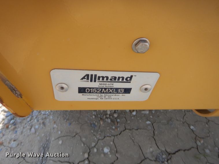 image for item DJ2021 2013 Allmand Maxi-Lite II  light plant