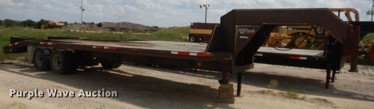 image for item DJ2027 1995 Fleetneck RDCL equipment trailer