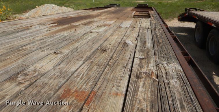 image for item DJ2027 1995 Fleetneck RDCL equipment trailer