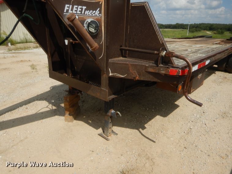 image for item DJ2027 1995 Fleetneck RDCL equipment trailer