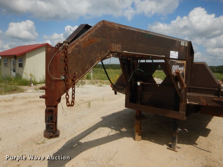 image for item DJ2027 1995 Fleetneck RDCL equipment trailer