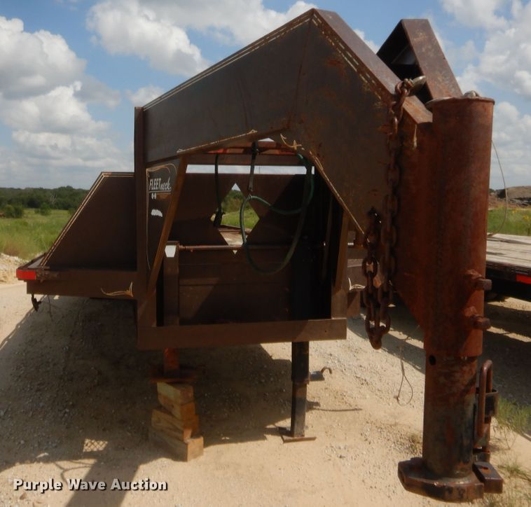 image for item DJ2027 1995 Fleetneck RDCL equipment trailer