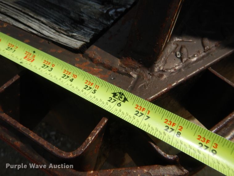 image for item DJ2027 1995 Fleetneck RDCL equipment trailer