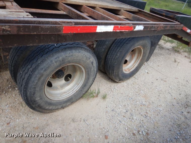 image for item DJ2027 1995 Fleetneck RDCL equipment trailer