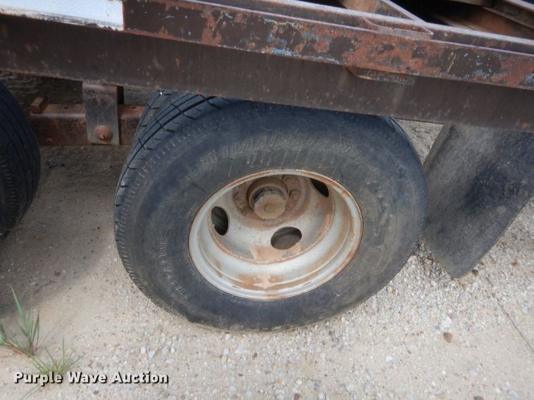 image for item DJ2027 1995 Fleetneck RDCL equipment trailer