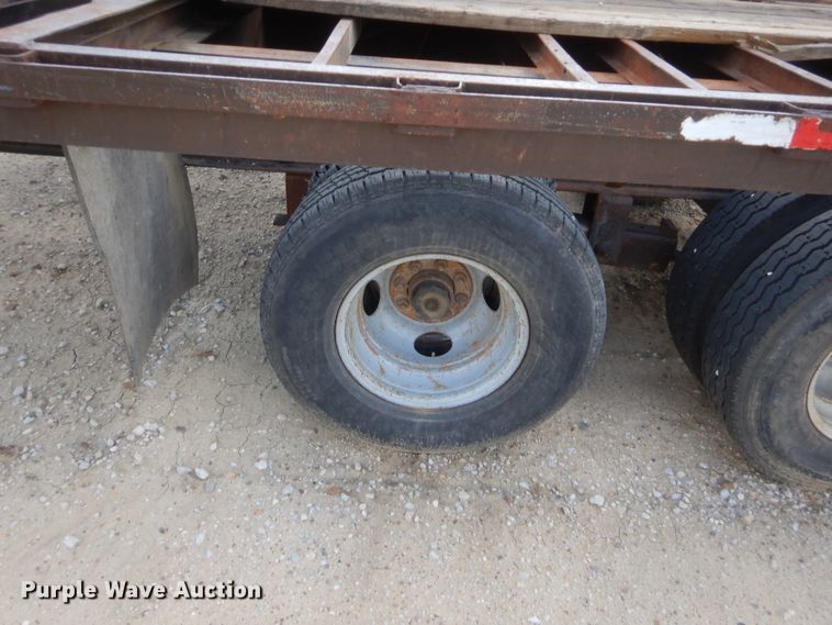 image for item DJ2027 1995 Fleetneck RDCL equipment trailer