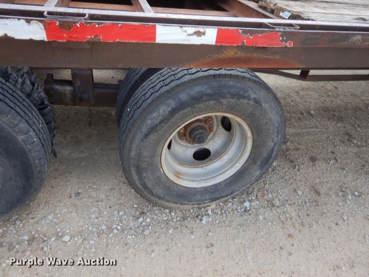 image for item DJ2027 1995 Fleetneck RDCL equipment trailer