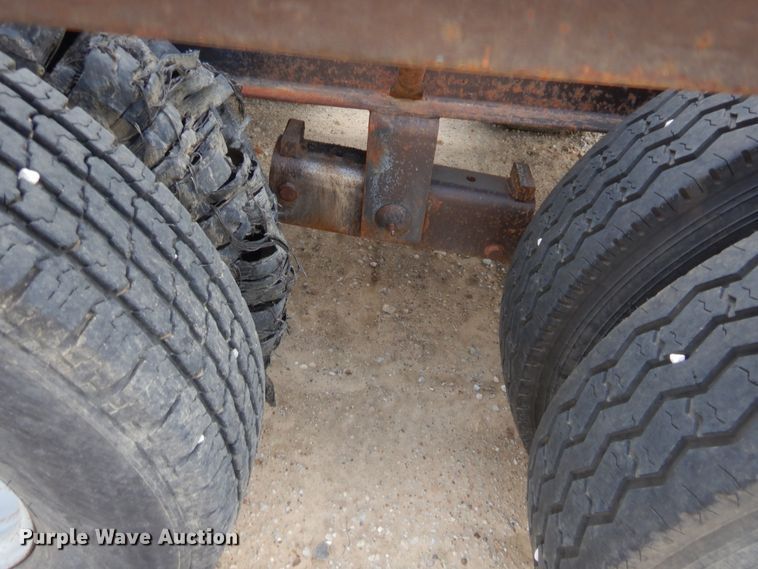 image for item DJ2027 1995 Fleetneck RDCL equipment trailer