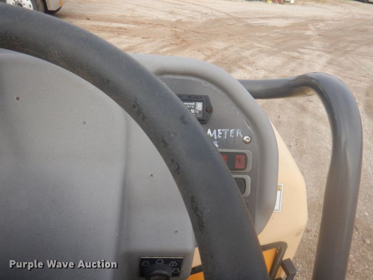 image for item DY9512 2011 Volvo DD29  vibratory double drum roller