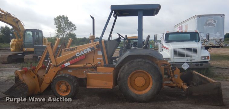 image for item DY9513 2006 Case 570M XT  landscape tractor