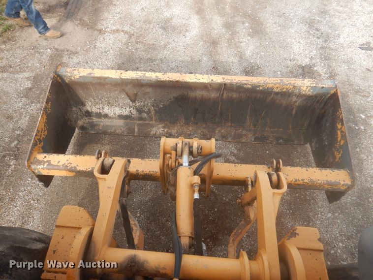 image for item DY9513 2006 Case 570M XT  landscape tractor