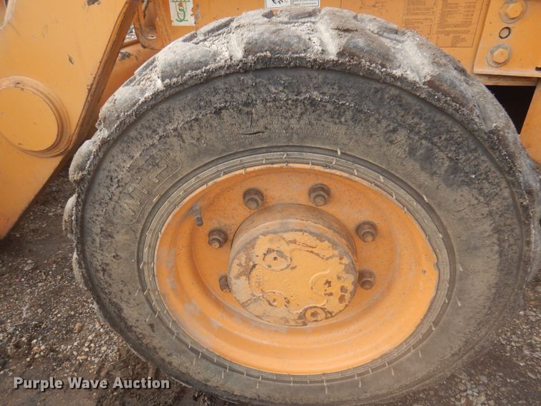 image for item DY9513 2006 Case 570M XT  landscape tractor