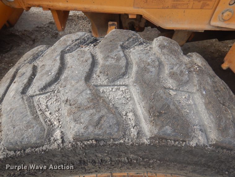 image for item DY9513 2006 Case 570M XT  landscape tractor