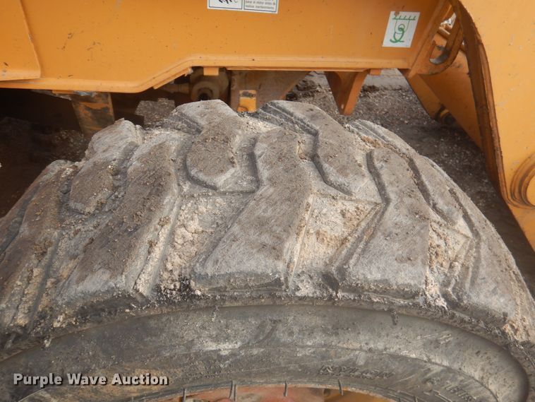 image for item DY9513 2006 Case 570M XT  landscape tractor