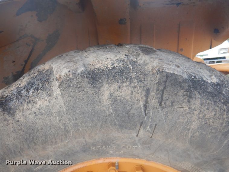 image for item DY9513 2006 Case 570M XT  landscape tractor