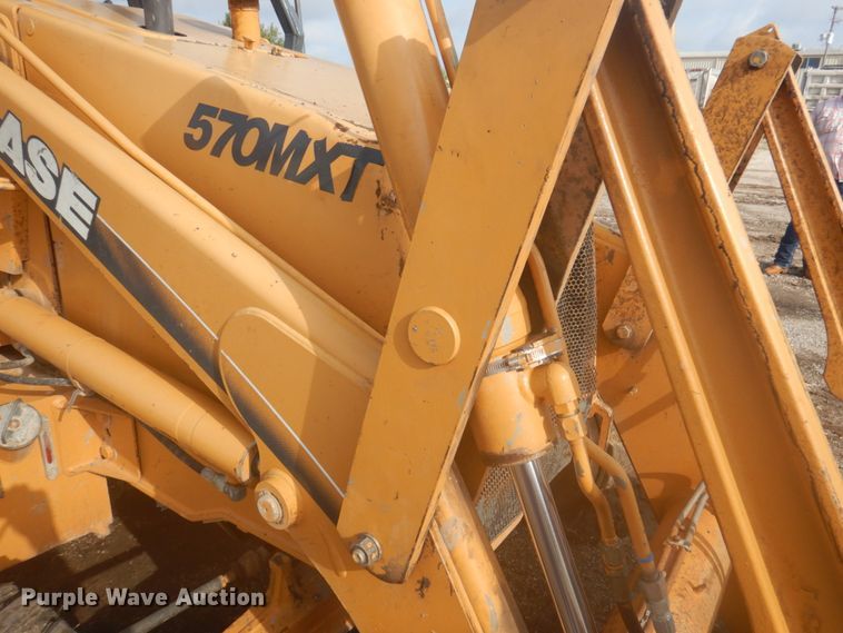 image for item DY9513 2006 Case 570M XT  landscape tractor