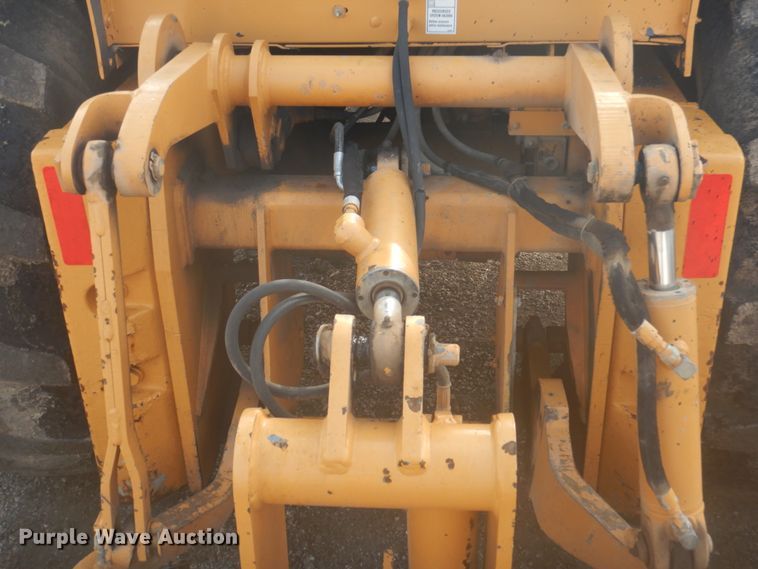 image for item DY9513 2006 Case 570M XT  landscape tractor