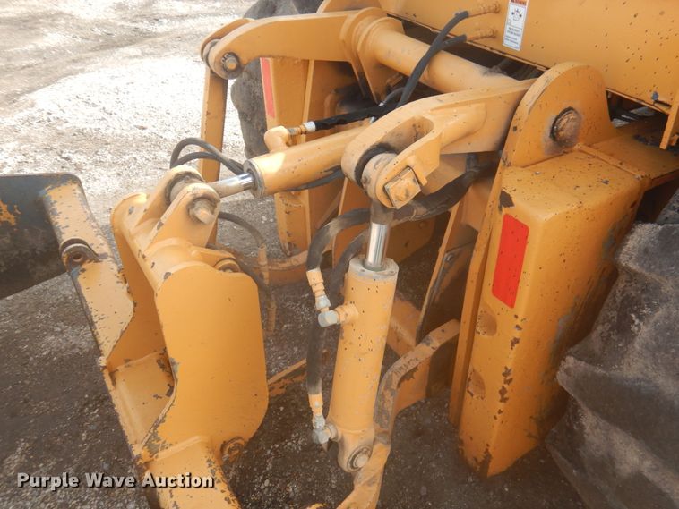 image for item DY9513 2006 Case 570M XT  landscape tractor