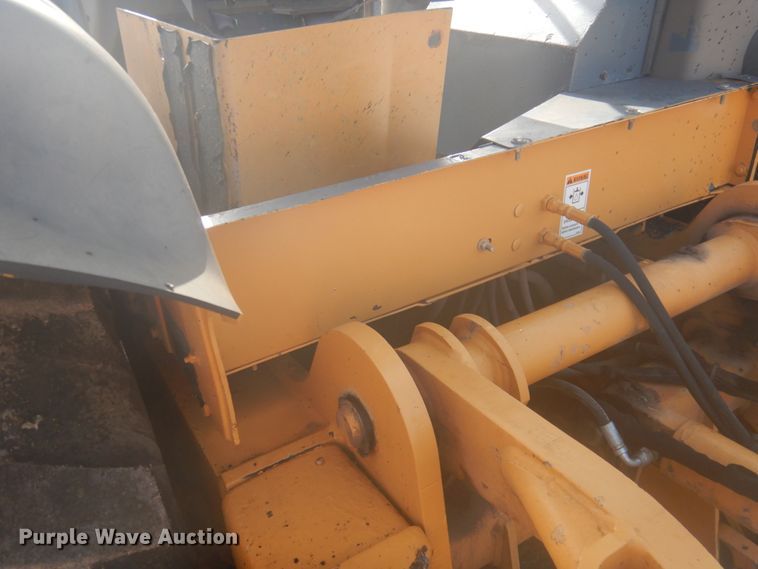 image for item DY9513 2006 Case 570M XT  landscape tractor