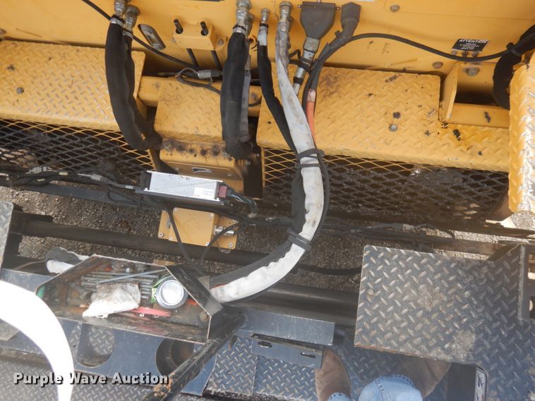 image for item DY9514 2017 Weiler P385B  paver