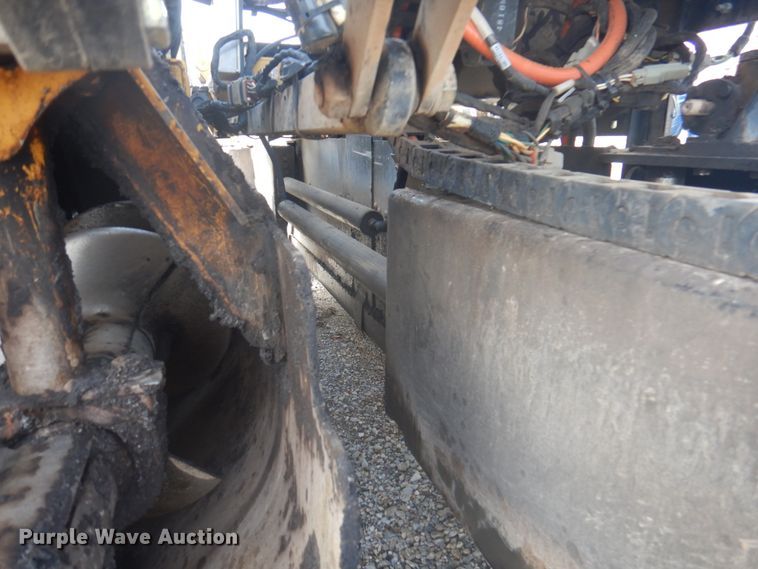 image for item DY9514 2017 Weiler P385B  paver