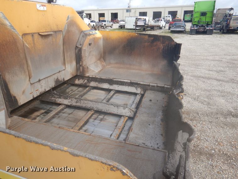 image for item DY9514 2017 Weiler P385B  paver