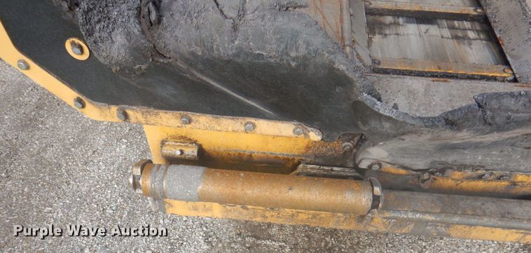 image for item DY9514 2017 Weiler P385B  paver