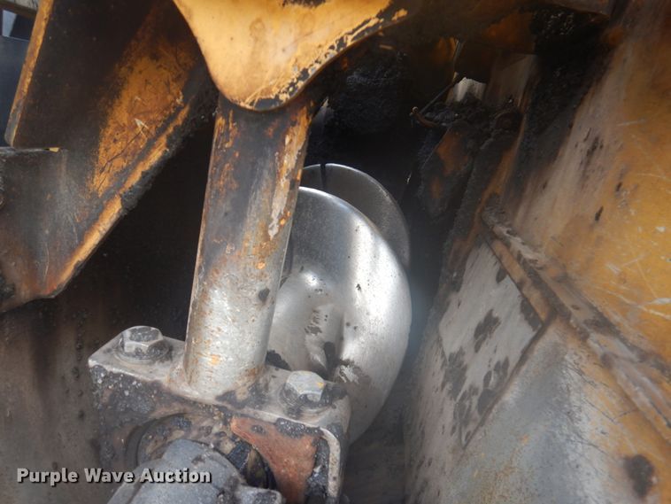 image for item DY9514 2017 Weiler P385B  paver