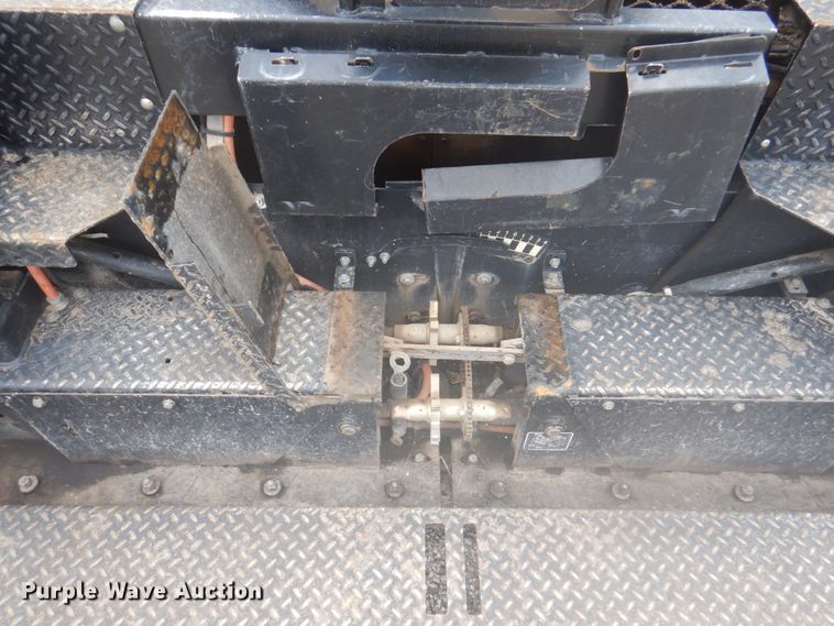 image for item DY9514 2017 Weiler P385B  paver