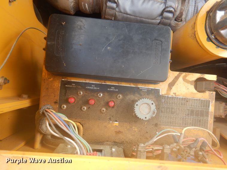 image for item DY9514 2017 Weiler P385B  paver