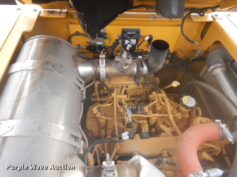 image for item DY9514 2017 Weiler P385B  paver