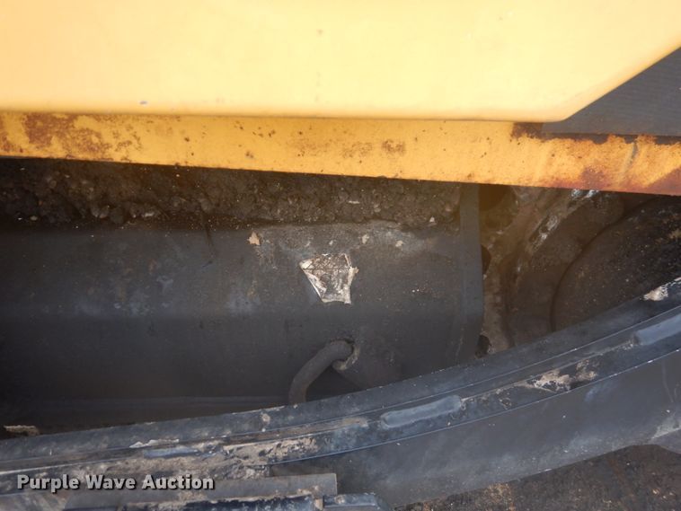 image for item DY9514 2017 Weiler P385B  paver