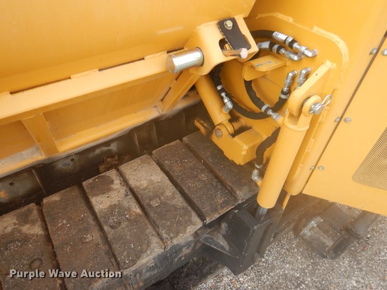 image for item DY9514 2017 Weiler P385B  paver