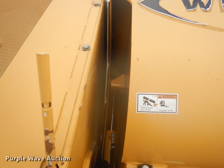 image for item DY9514 2017 Weiler P385B  paver