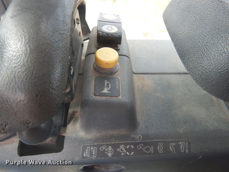 image for item DY9515 2010 Caterpillar 140M VHP  motor grader