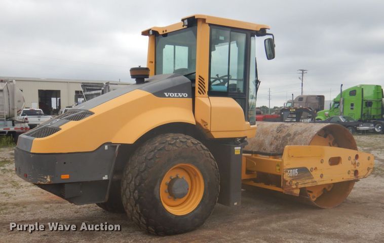 image for item DY9516 2014 Volvo SD115  vibratory single drum roller