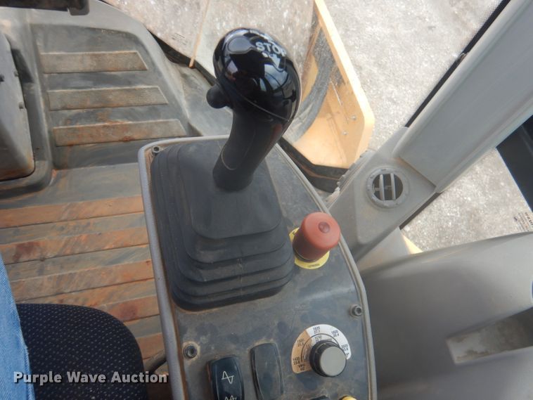 image for item DY9516 2014 Volvo SD115  vibratory single drum roller