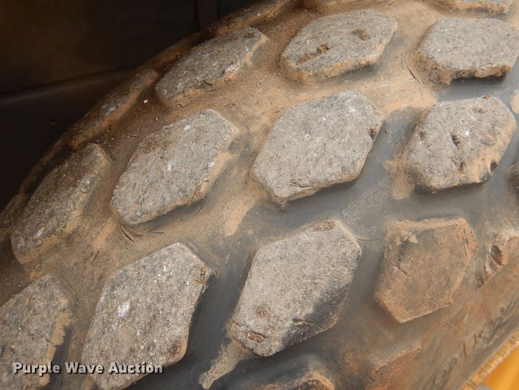 image for item DY9516 2014 Volvo SD115  vibratory single drum roller