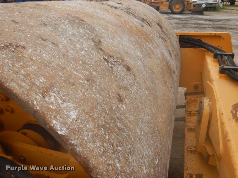 image for item DY9516 2014 Volvo SD115  vibratory single drum roller