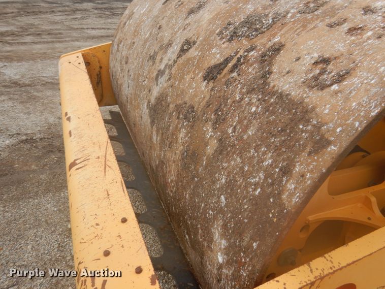 image for item DY9516 2014 Volvo SD115  vibratory single drum roller