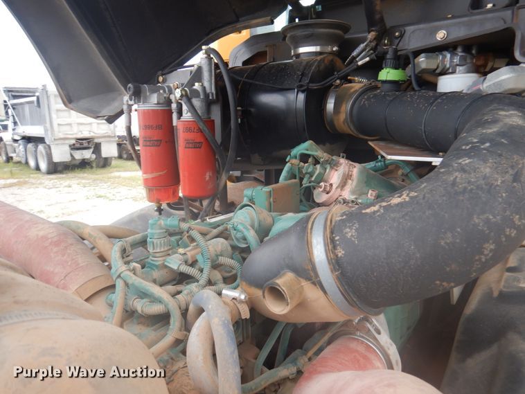 image for item DY9516 2014 Volvo SD115  vibratory single drum roller