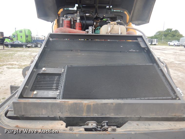 image for item DY9516 2014 Volvo SD115  vibratory single drum roller