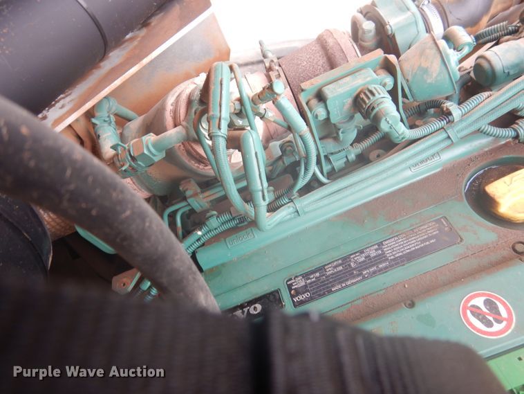 image for item DY9516 2014 Volvo SD115  vibratory single drum roller