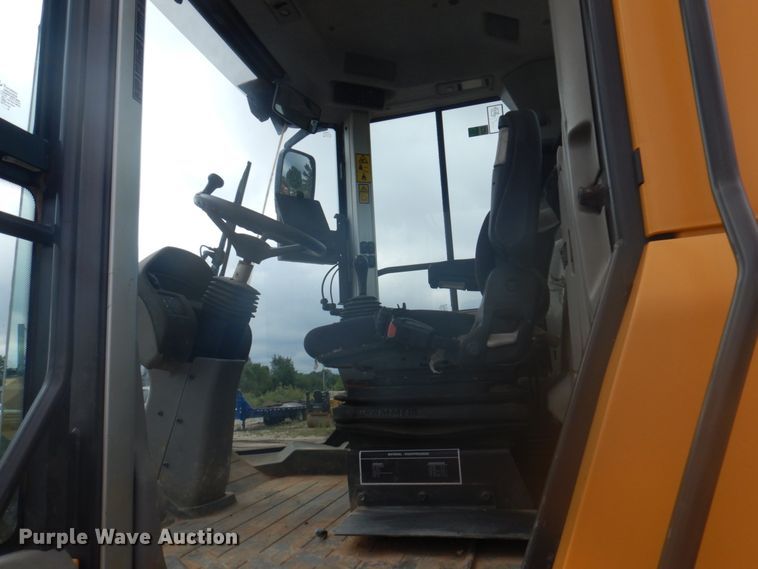 image for item DY9517 2014 Volvo SD115  vibratory single drum roller